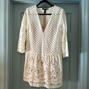 Lace BCBG Dresss. Small